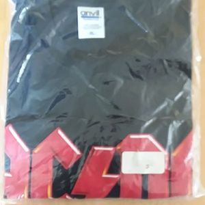 New in package AC/DC TEE SHIRT